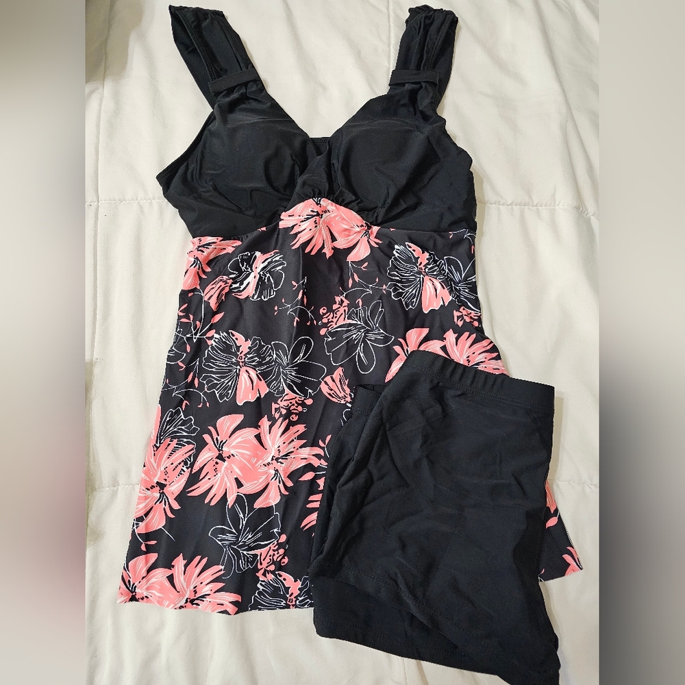 Swim suit